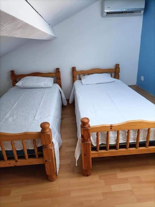Le 7 Daire Servian Dış mekan fotoğraf
